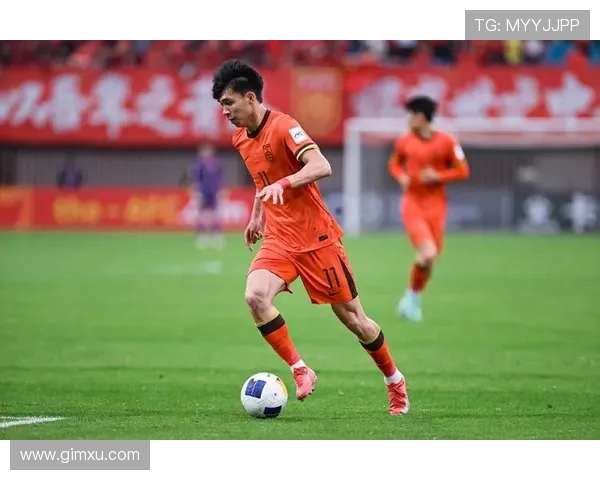 足球运动员如何在比赛中提高决策速度